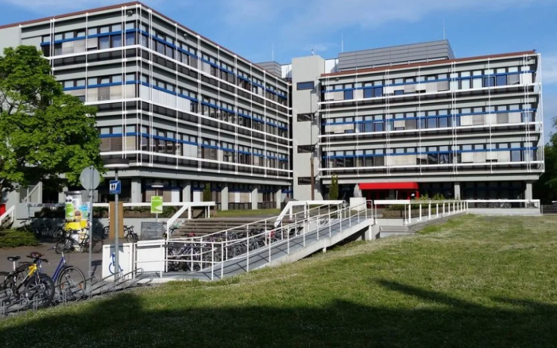 Universität Karlsruhe (TH)